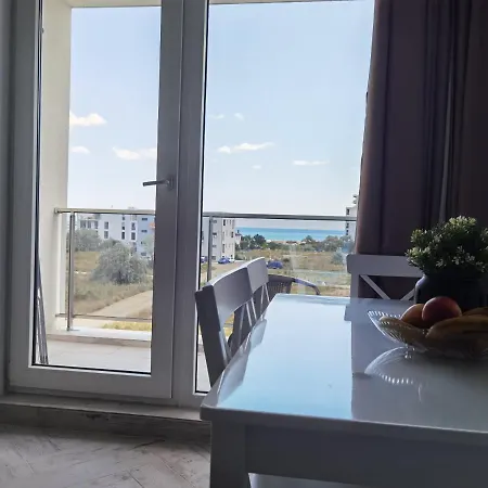 Apartment Elira Blackxy Mamaia Nord & Parking Included Navodari