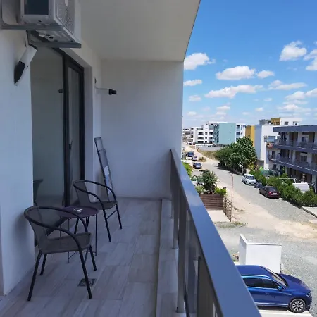 Apartment Elira Blackxy Mamaia Nord & Parking Included *