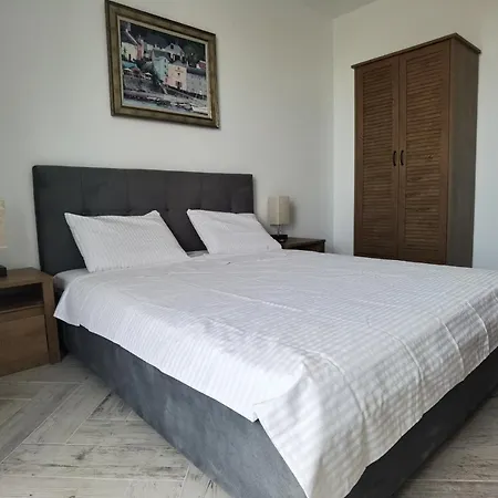 Elira Blackxy Mamaia Nord & Parking Included Navodari