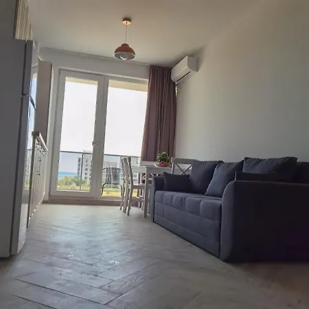 Elira Blackxy Mamaia Nord & Parking Included *