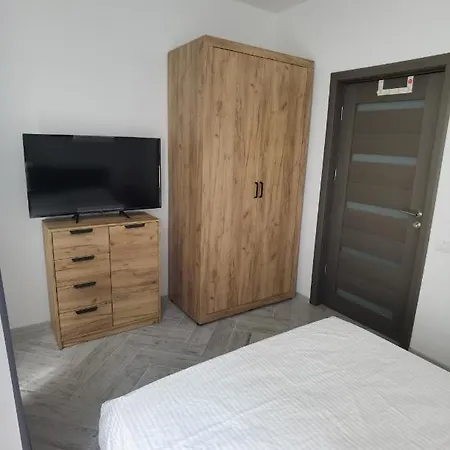 Elira Blackxy Mamaia Nord & Parking Included