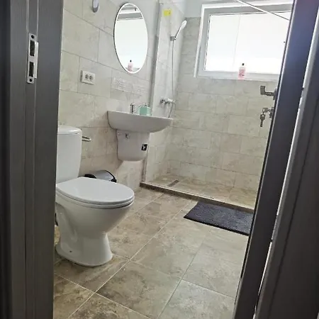 Apartment Elira Blackxy Mamaia Nord & Parking Included *