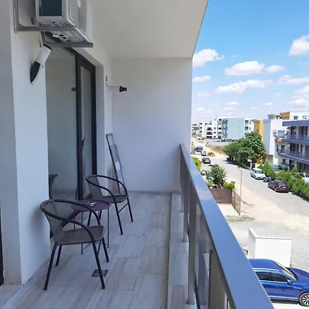 Apartment Elira Blackxy Mamaia Nord & Parking Included *